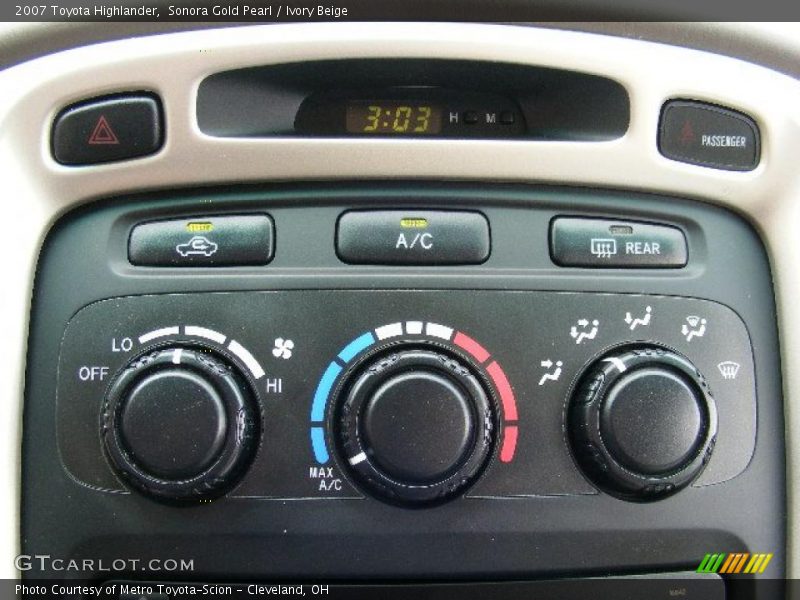 Sonora Gold Pearl / Ivory Beige 2007 Toyota Highlander