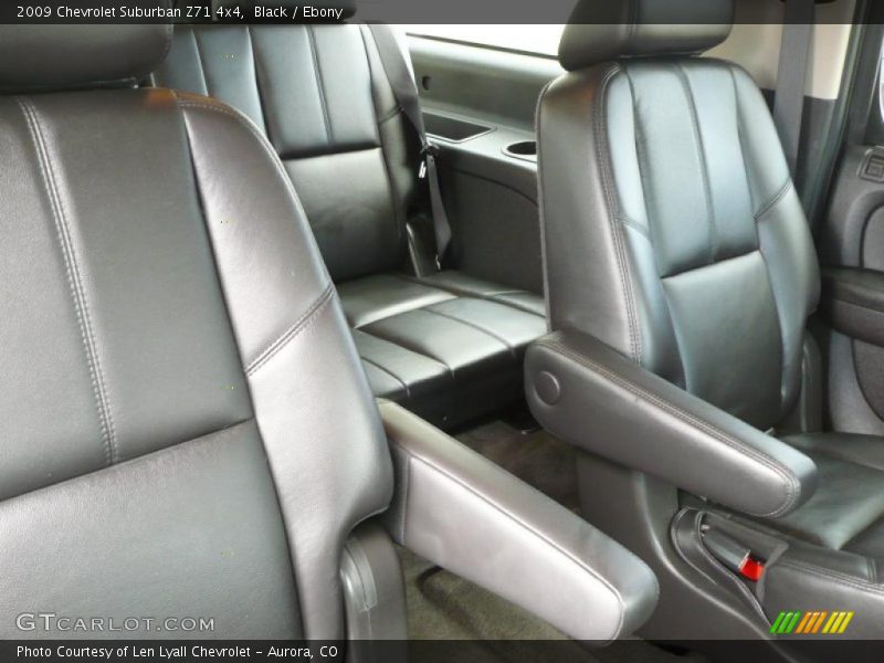 Black / Ebony 2009 Chevrolet Suburban Z71 4x4