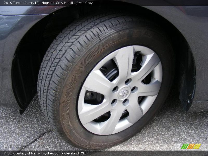 Magnetic Gray Metallic / Ash Gray 2010 Toyota Camry LE