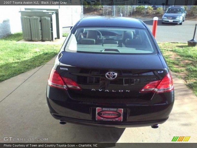 Black / Light Gray 2007 Toyota Avalon XLS