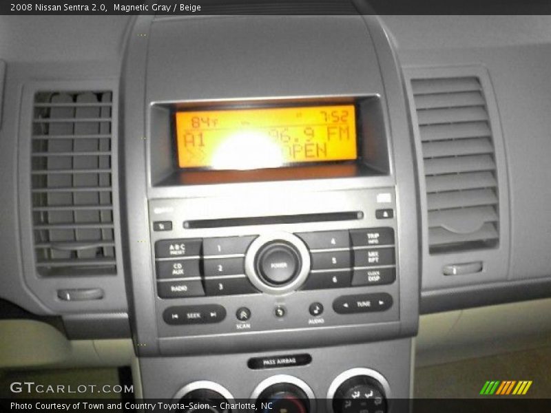 Magnetic Gray / Beige 2008 Nissan Sentra 2.0