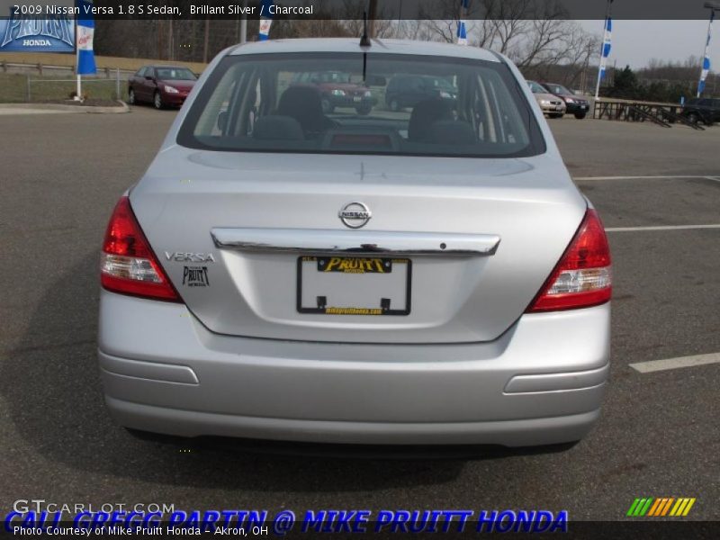 Brillant Silver / Charcoal 2009 Nissan Versa 1.8 S Sedan