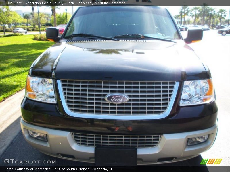 Black Clearcoat / Medium Parchment 2005 Ford Expedition Eddie Bauer