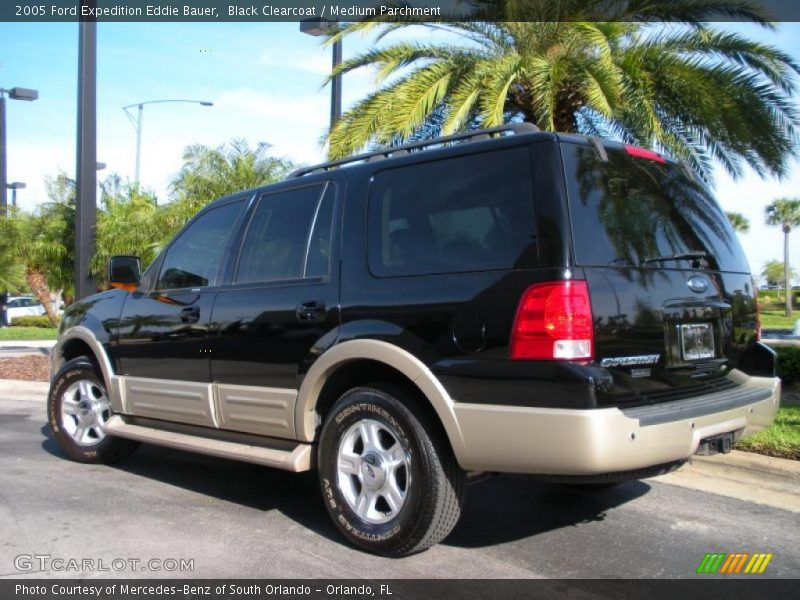 Black Clearcoat / Medium Parchment 2005 Ford Expedition Eddie Bauer
