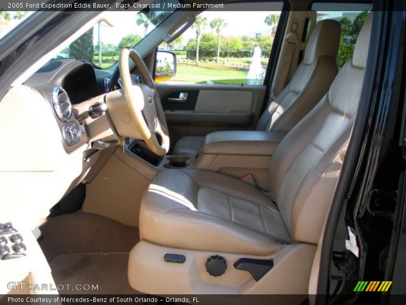 Black Clearcoat / Medium Parchment 2005 Ford Expedition Eddie Bauer