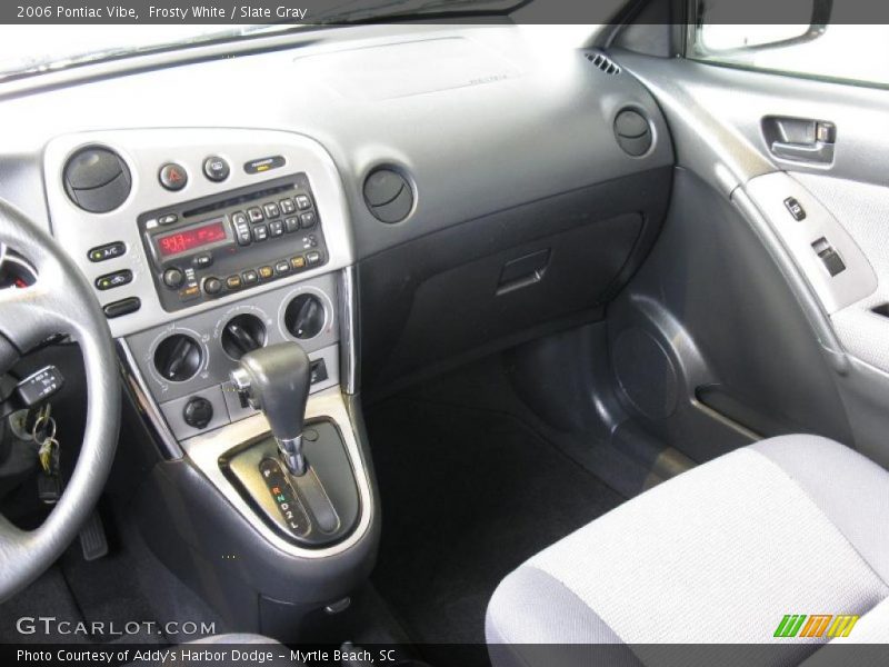 Frosty White / Slate Gray 2006 Pontiac Vibe
