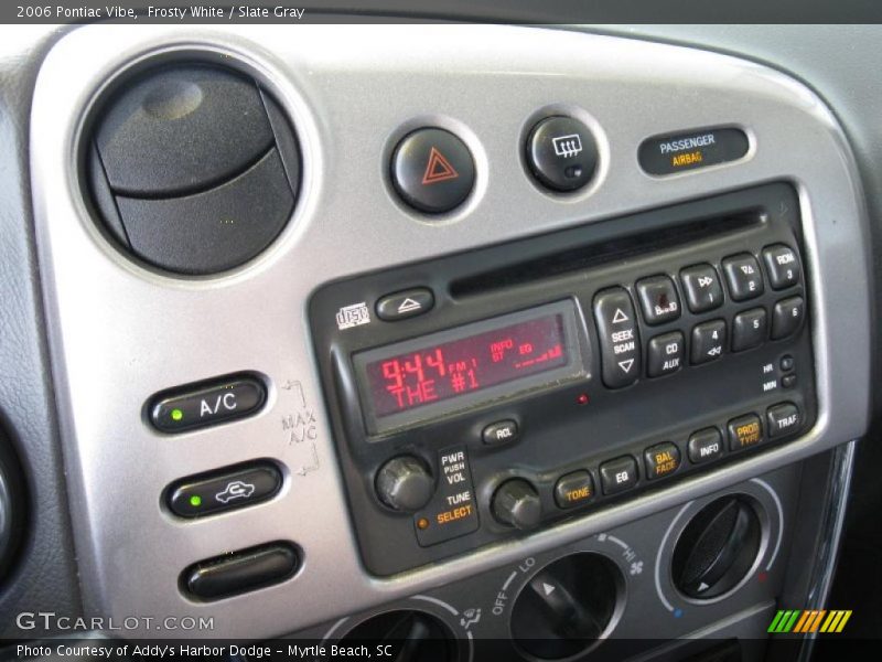 Frosty White / Slate Gray 2006 Pontiac Vibe