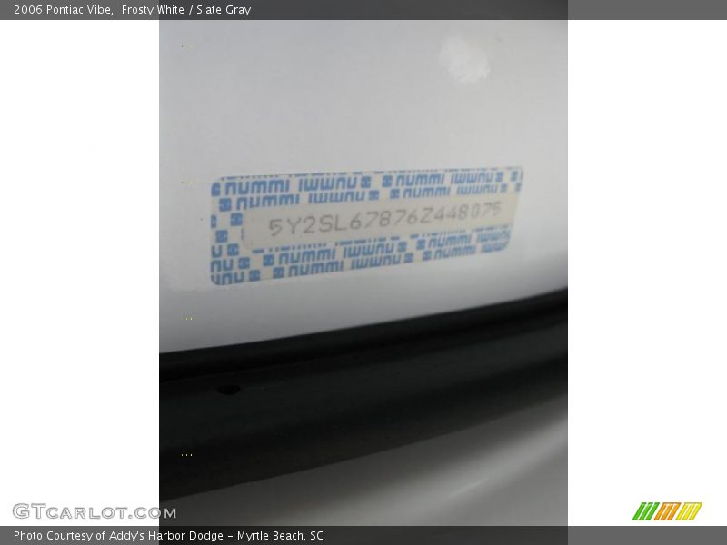 Frosty White / Slate Gray 2006 Pontiac Vibe