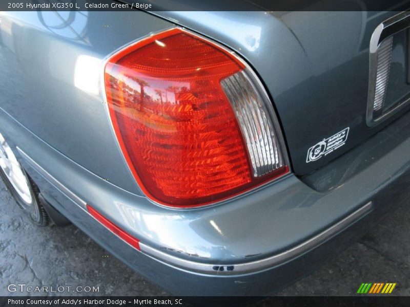 Celadon Green / Beige 2005 Hyundai XG350 L