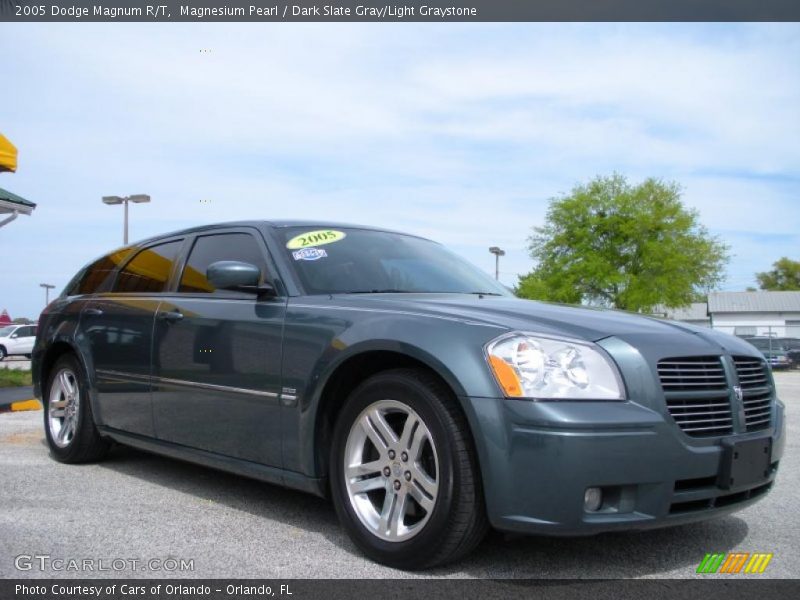 Magnesium Pearl / Dark Slate Gray/Light Graystone 2005 Dodge Magnum R/T