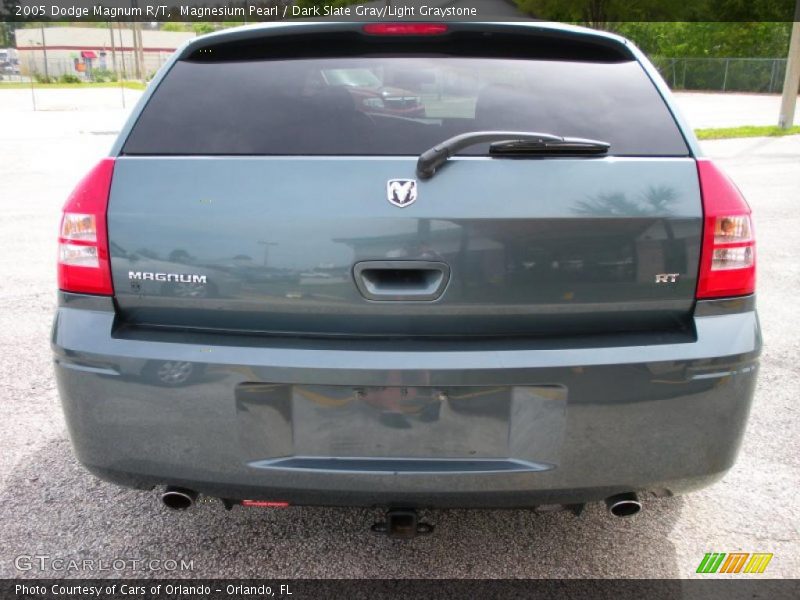 Magnesium Pearl / Dark Slate Gray/Light Graystone 2005 Dodge Magnum R/T