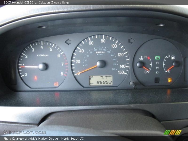Celadon Green / Beige 2005 Hyundai XG350 L