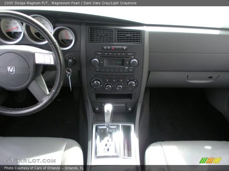 Magnesium Pearl / Dark Slate Gray/Light Graystone 2005 Dodge Magnum R/T