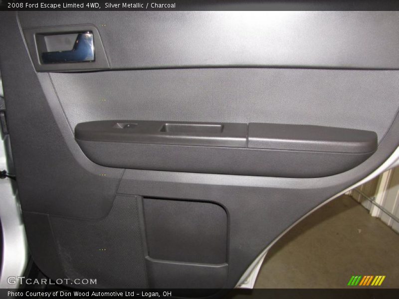 Silver Metallic / Charcoal 2008 Ford Escape Limited 4WD