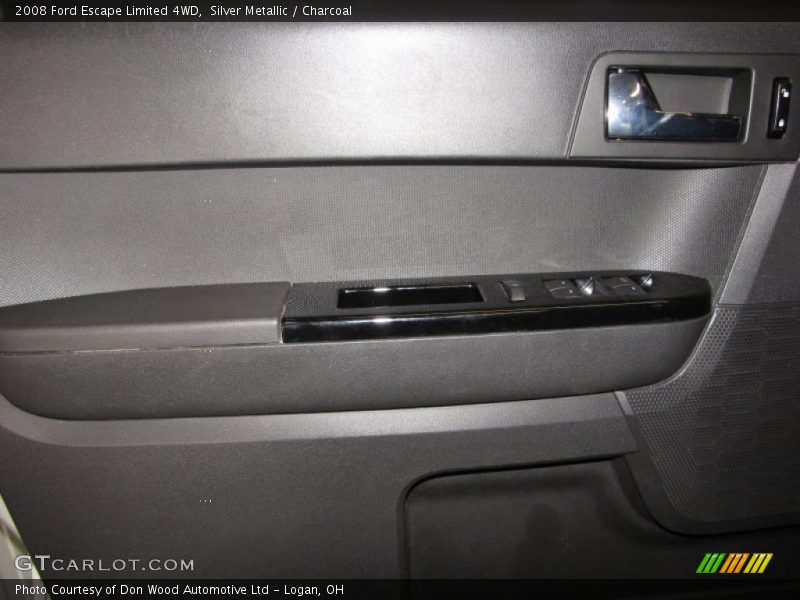 Silver Metallic / Charcoal 2008 Ford Escape Limited 4WD