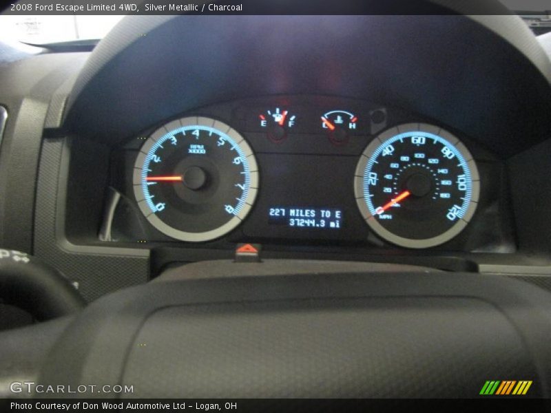 Silver Metallic / Charcoal 2008 Ford Escape Limited 4WD