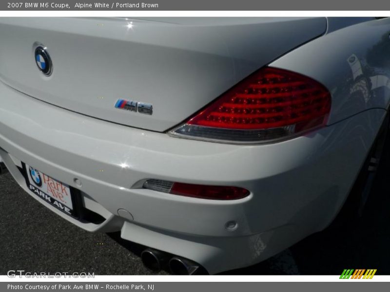 Alpine White / Portland Brown 2007 BMW M6 Coupe
