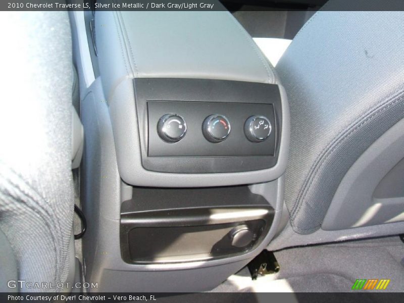 Silver Ice Metallic / Dark Gray/Light Gray 2010 Chevrolet Traverse LS