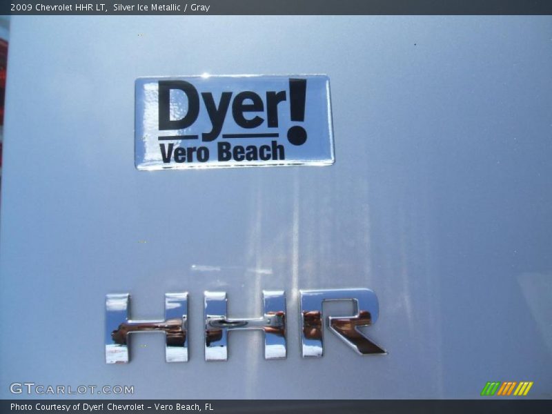 Silver Ice Metallic / Gray 2009 Chevrolet HHR LT