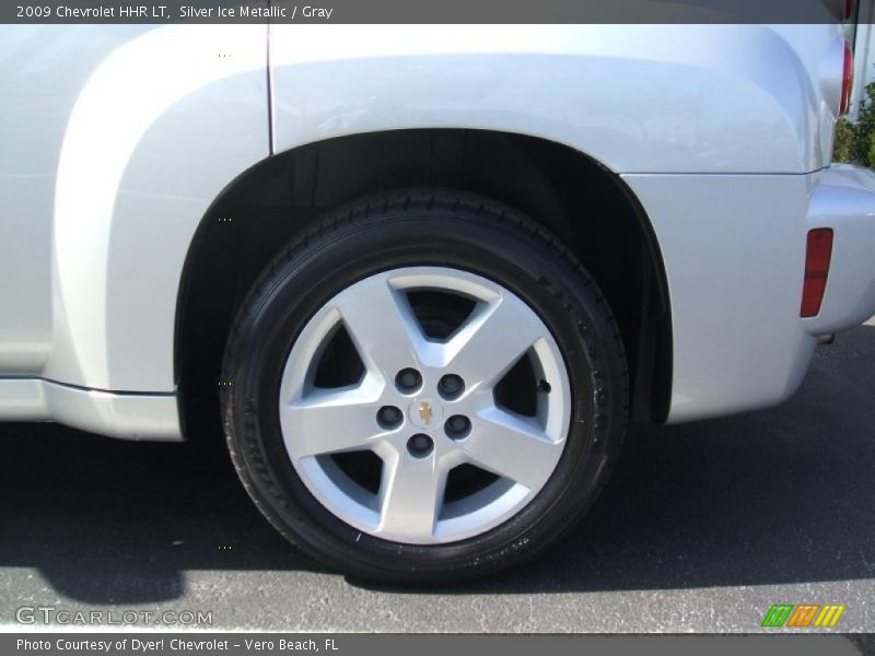 Silver Ice Metallic / Gray 2009 Chevrolet HHR LT
