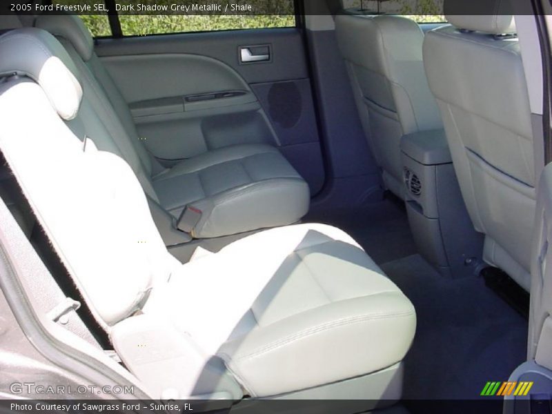 Dark Shadow Grey Metallic / Shale 2005 Ford Freestyle SEL