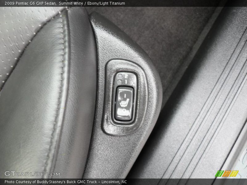 Summit White / Ebony/Light Titanium 2009 Pontiac G6 GXP Sedan