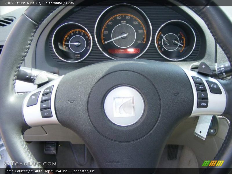 Polar White / Gray 2009 Saturn Aura XR