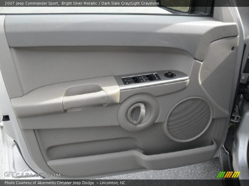 Bright Silver Metallic / Dark Slate Gray/Light Graystone 2007 Jeep Commander Sport