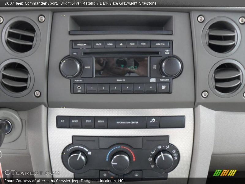 Bright Silver Metallic / Dark Slate Gray/Light Graystone 2007 Jeep Commander Sport