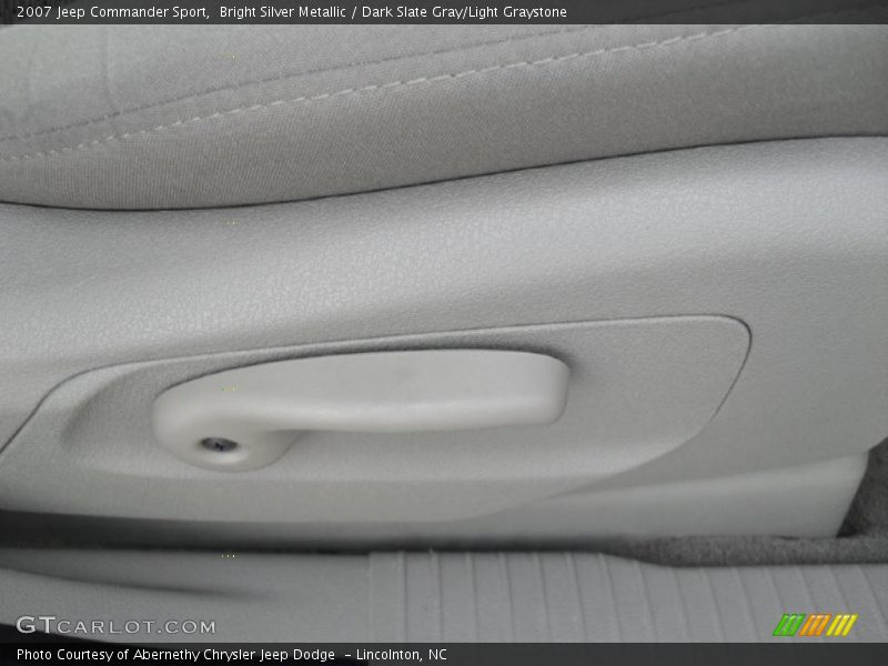 Bright Silver Metallic / Dark Slate Gray/Light Graystone 2007 Jeep Commander Sport