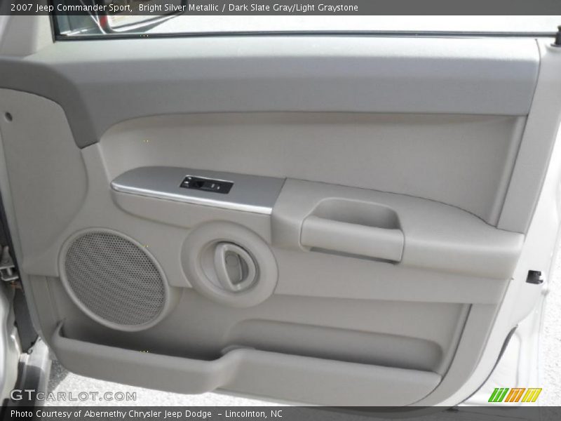 Bright Silver Metallic / Dark Slate Gray/Light Graystone 2007 Jeep Commander Sport