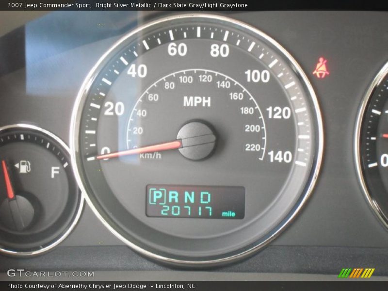 Bright Silver Metallic / Dark Slate Gray/Light Graystone 2007 Jeep Commander Sport