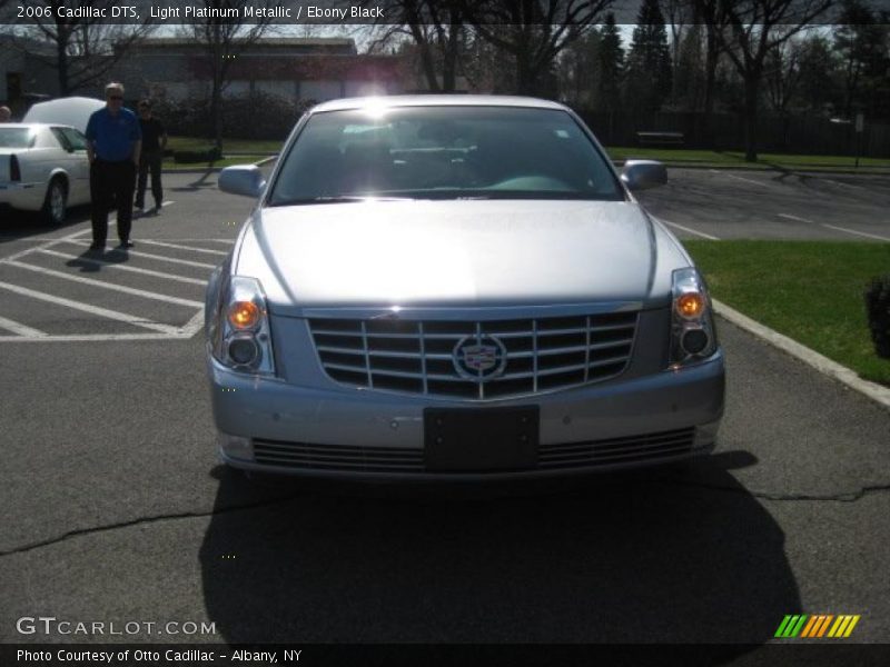 Light Platinum Metallic / Ebony Black 2006 Cadillac DTS