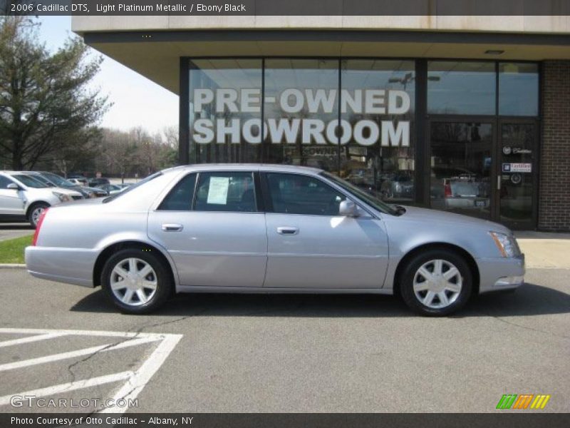Light Platinum Metallic / Ebony Black 2006 Cadillac DTS