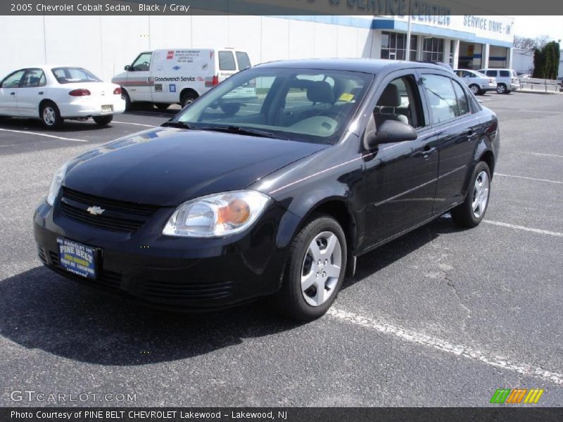 Black / Gray 2005 Chevrolet Cobalt Sedan