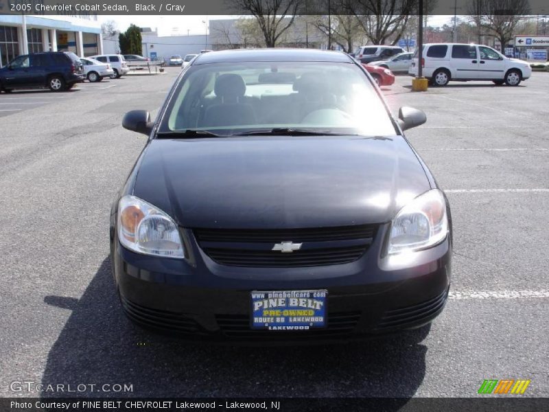 Black / Gray 2005 Chevrolet Cobalt Sedan