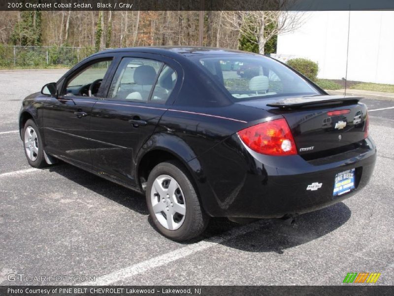 Black / Gray 2005 Chevrolet Cobalt Sedan