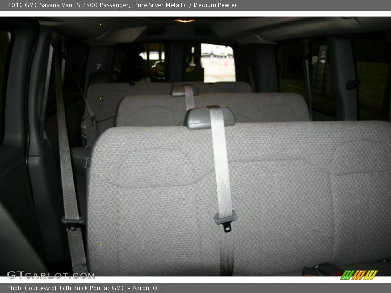 Pure Silver Metallic / Medium Pewter 2010 GMC Savana Van LS 2500 Passenger