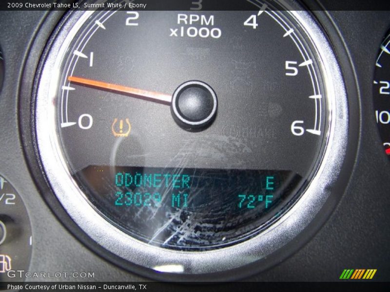 Summit White / Ebony 2009 Chevrolet Tahoe LS