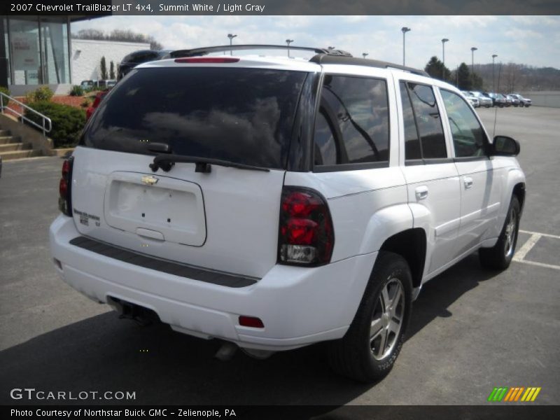 Summit White / Light Gray 2007 Chevrolet TrailBlazer LT 4x4