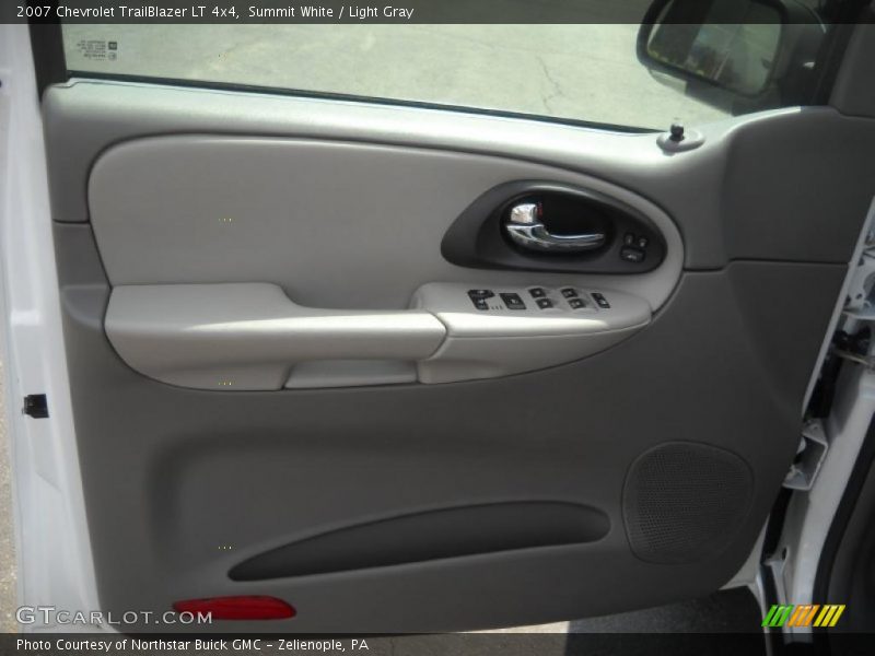 Summit White / Light Gray 2007 Chevrolet TrailBlazer LT 4x4