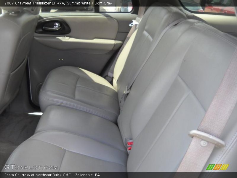 Summit White / Light Gray 2007 Chevrolet TrailBlazer LT 4x4