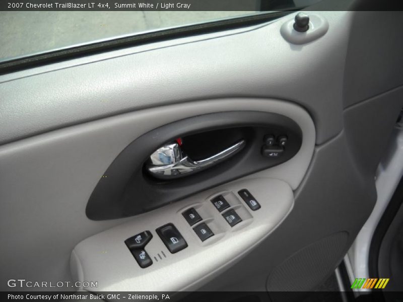 Summit White / Light Gray 2007 Chevrolet TrailBlazer LT 4x4