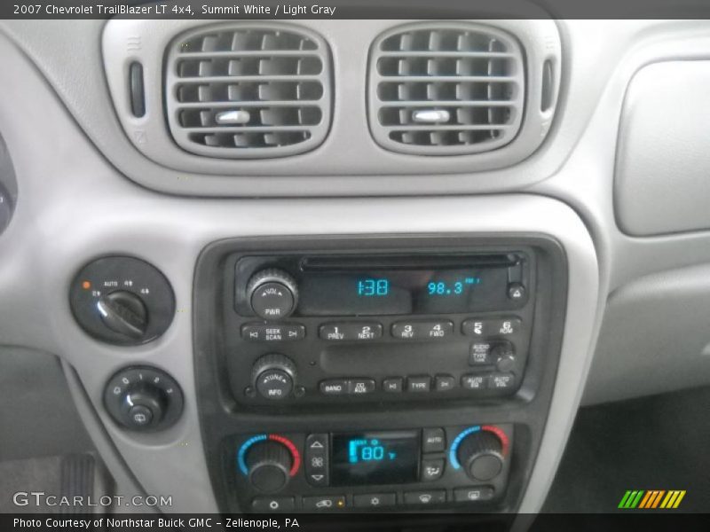 Summit White / Light Gray 2007 Chevrolet TrailBlazer LT 4x4