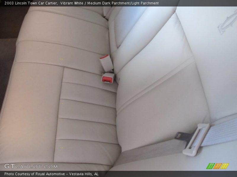 Vibrant White / Medium Dark Parchment/Light Parchment 2003 Lincoln Town Car Cartier