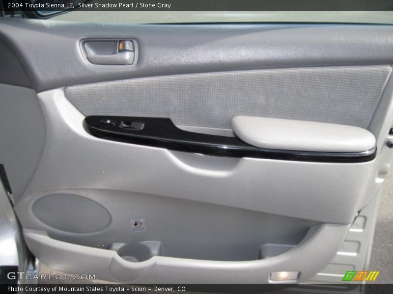 Silver Shadow Pearl / Stone Gray 2004 Toyota Sienna LE