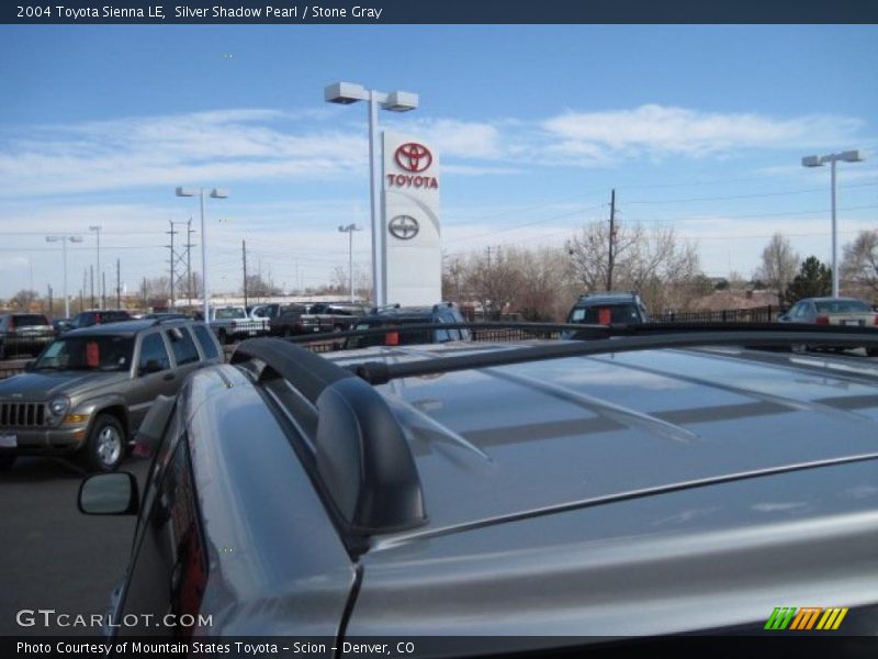 Silver Shadow Pearl / Stone Gray 2004 Toyota Sienna LE