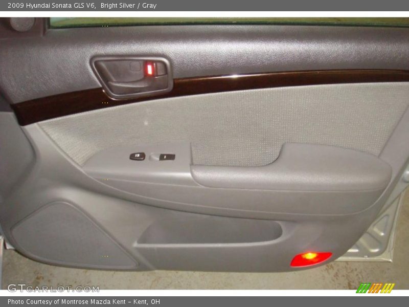 Bright Silver / Gray 2009 Hyundai Sonata GLS V6