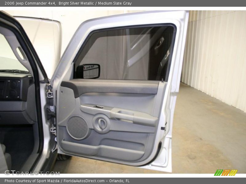 Bright Silver Metallic / Medium Slate Gray 2006 Jeep Commander 4x4
