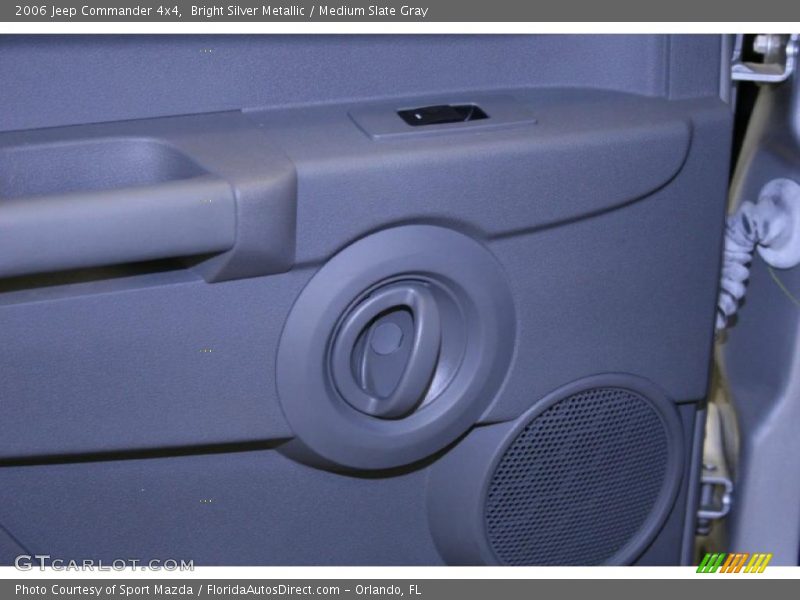 Bright Silver Metallic / Medium Slate Gray 2006 Jeep Commander 4x4